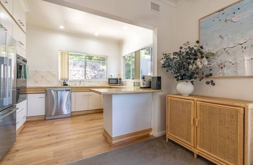 Elizabeth Beach House | Cosy Corner Elizabeth Beach - 100m to beach