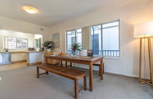 Elizabeth Beach House | Cosy Corner Elizabeth Beach - 100m to beach