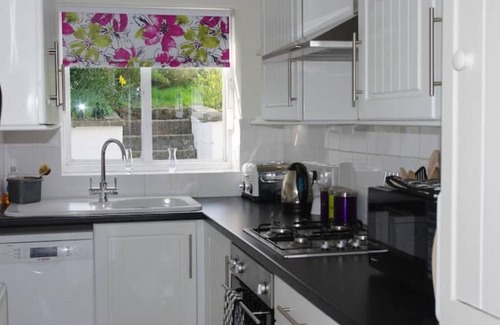 Winchcombe Cottage | Cosy Cotswold Cottage - Penny Cottage - pet friendly - sleeps 2