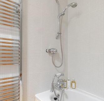 Witney Apartment | Cosy cottage at New Yatt Farm