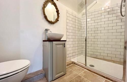 Marazion House | Cosy Cottage Central Marazion with Parking