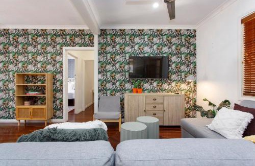 Coolbellup House | Cosy Cottage Coolbellup