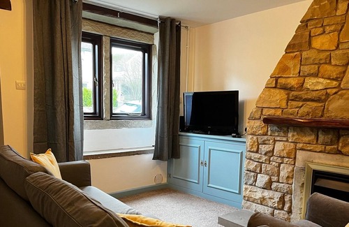 Worsthorne Cottage | Cosy Cottage in quaint Lancashire village with great walking