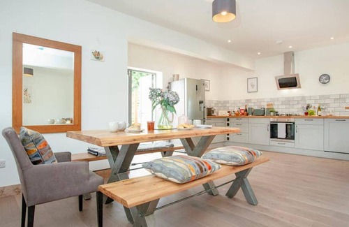 Honiton House | Cosy Cottage in the Blackdown Hills, Devon
