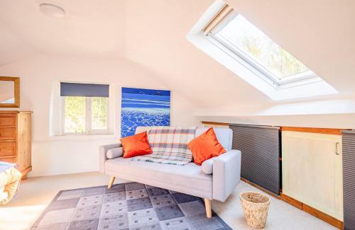 Vobster House | Cosy Cottage nr Babbington House Private Parking