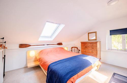 Vobster House | Cosy Cottage nr Babbington House Private Parking