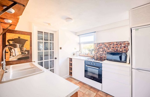 Vobster House | Cosy Cottage nr Babington House, Private Parking
