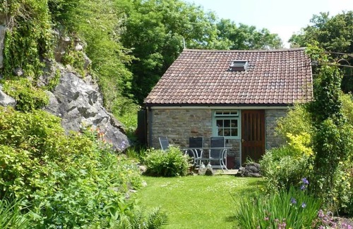 Vobster House | Cosy Cottage nr Babington House, Private Parking