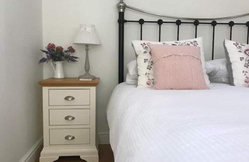 Bidford-on-Avon Villa | Cosy Cottage nr Stratford-Upon-Avon