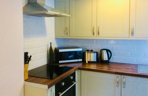 Wing House | Cosy cottage (Sleeps 4 + cot) perfect to explore Hadrian's Wall and Lakes