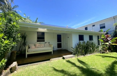 Byron Bay Cottage | Cosy Cottage - Walking Distance to Byron Town
