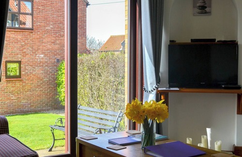 Ruswarp Cottage | Cosy cottage with designated parking.