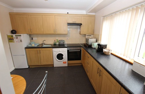 Boncath Cottage | Cosy dog friendly cottage in an idyllic rural setting near amazing beaches