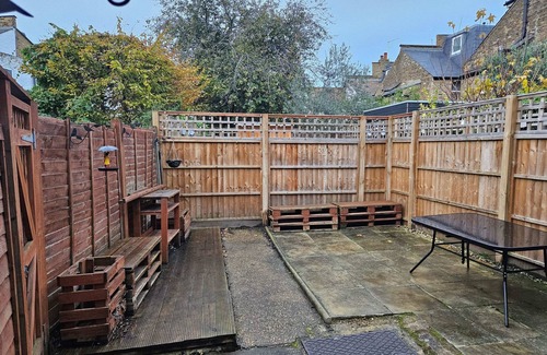 Earlsfield Apartment | Cosy Earlsfield 2 bed pad