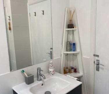 Earlsfield Apartment | Cosy Earlsfield pad with Garden
