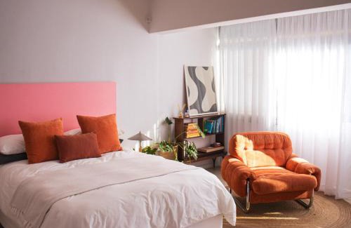 Three Anchor Bay Apartment | Cosy, Eclectic Apartment in Sea Point