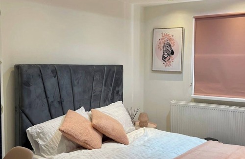 Weavers Apartment | Cosy En-suite in The City - Shoreditch