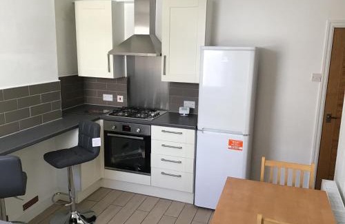 Lancaster House | Cosy end terrace