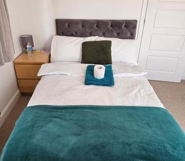 Dartford House | Cosy Ensuite Doubleroom with Private Toilet and Bathroom in central Dartford
