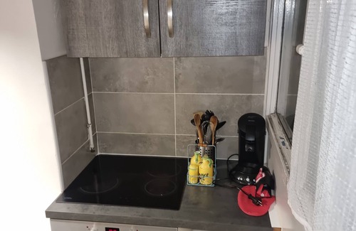 Livry-Gargan Apartment | Cosy F1 apartment near Stade de France, Paris and Disneyland