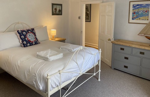 Flushing House | Cosy family cottage in the heart of Flushing, Cornwall