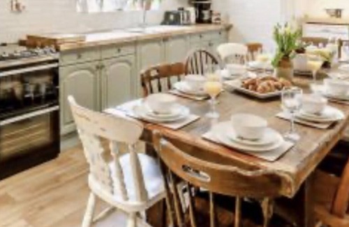 Westbury-on-Severn Other | Cosy Farmhouse in The Forest of Dean Sleeping 12