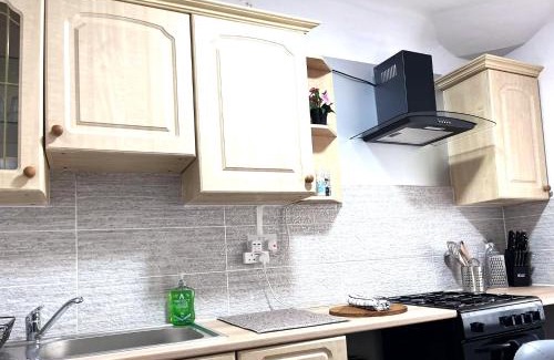 Acocks Green Apartment | Cosy Flat 6 People, Short Drive - NEC-Airport-Birmingham-Solihull