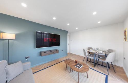New Eltham Apartment | Cosy Flat with Stunning Views