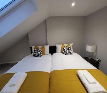 Newham Apartment | Cosy Four Bedroom Home