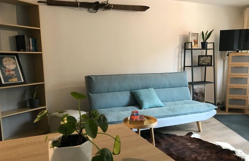 Les Varcins Apartment | Cosy apartment 4 minute drive from the slopes and Saint Martin De Bellville