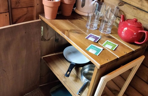 Saltash Cabin | Cosy Glamping at The Greenhouse Spa Retreat