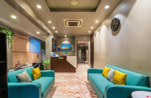 RK Puram Hotel | Cosy Grand, Chanakyapuri by The Cosy Hotels