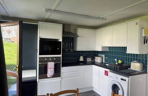 Bude Ski Chalet | Cosy Holiday Park Chalet, Quiet Location, Child Friendly, Near Bude