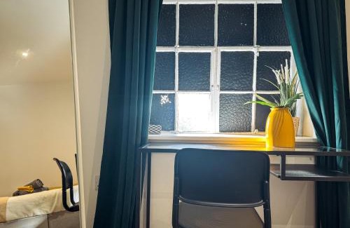 Maidstone Apartment | Cosy Home In Central Maidstone Book Your Stay