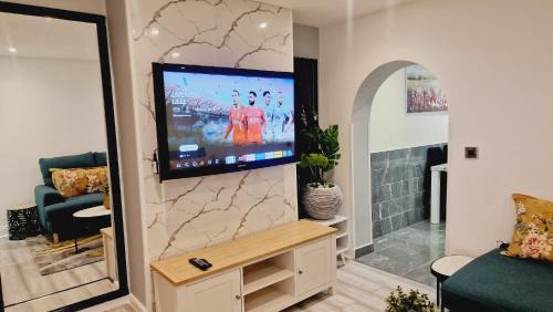 Grays House | Cosy Home near Central London