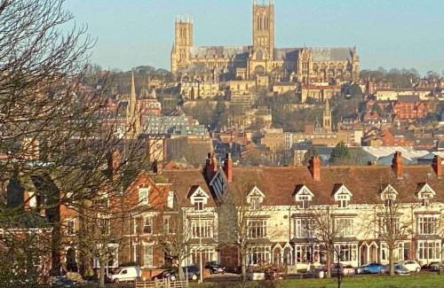 Lincoln Apartment | Cosy Homely Apartment close to Lincoln City Centre