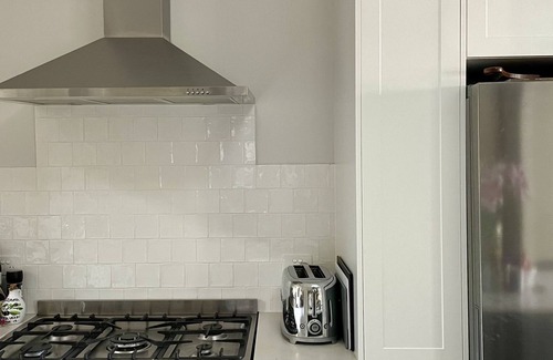 Scarborough House | Cosy house less than 10 min walk to beach