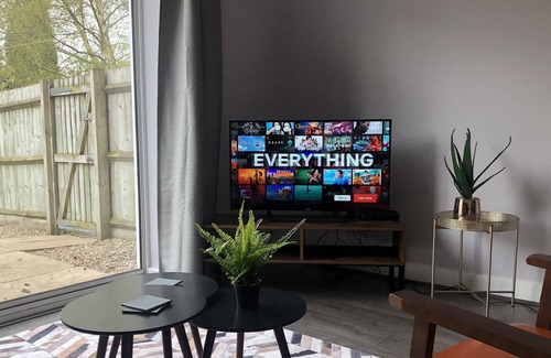 Weston on Trent House | Cosy House │ RICOH │ M6 │ Sleeps 6 │ EMPOWER HOMES
