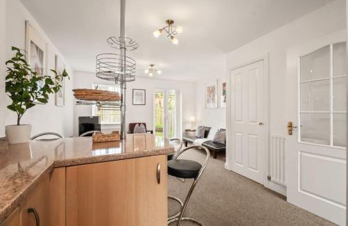Newcastle-upon-Tyne House | Cosy House with free parking!