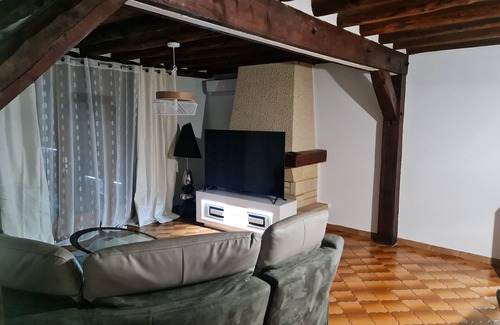 Vernon House | Cosy house with garden and parking