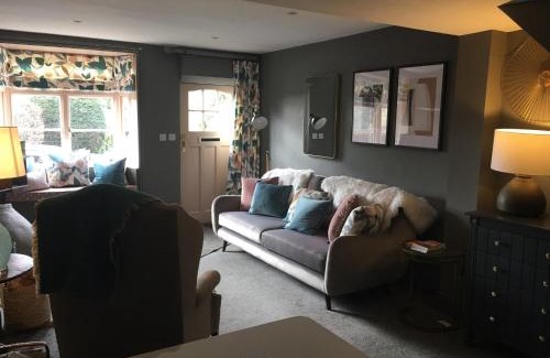 Tealby House | Cosy Lincs Wolds cottage in picturesque Tealby
