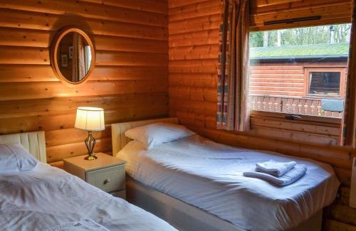 Kenwick House | Cosy Lodge - Uk37418