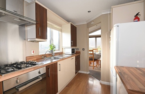 Beddgelert Cabin | Cosy Lodge with Panoramic Windows and Stunning Mountain Views