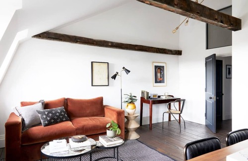 Angel Apartment | Cosy Loft Apartment - Minutes From Angel Tube St