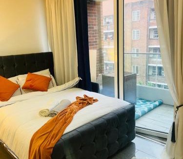 Shadwell House | Cosy Luxurious room in the heart of LONDON