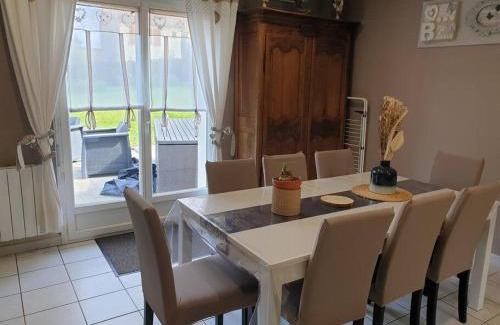 La Riviere-Saint-Sauveur House | Cosy maison Honfleur 2 chambres parking jardin et jacuzzi