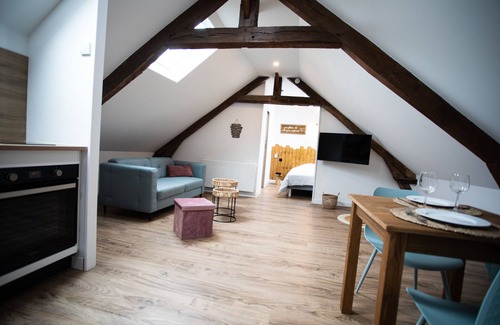 Eu Apartment | Cosy, modern apartment