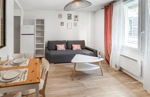Melun Apartment | Cosy & Moderne avec verrière