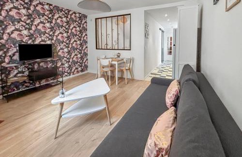 Melun Apartment | Cosy & Moderne avec verrière