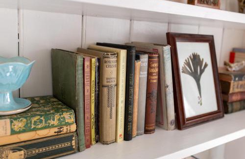 Titchfield House | Cosy Period Cottage in Titchfield Village